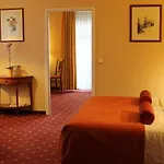 Zum Stein Wellness & Genuss 4*