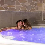 Zum Stein Wellness & Genuss Otel 4*