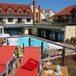 Zum Stein Wellness & Genuss Ξενοδοχείο Oranienbaum-Woerlitz