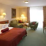 호텔 Zum Stein Wellness & Genuss Oranienbaum-Wörlitz