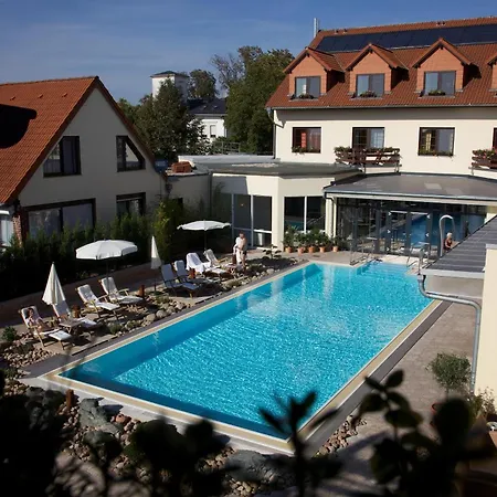 Zum Stein Wellness & Genuss Hotel