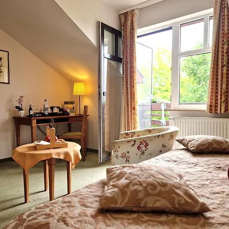 Zum Stein Wellness & Genuss 4*