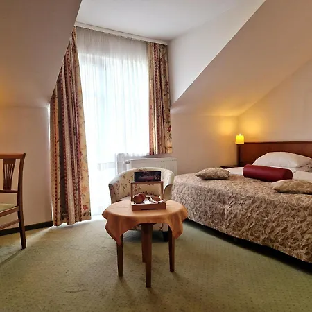Zum Stein Wellness & Genuss 4* Oranienbaum-Woerlitz