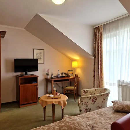 Zum Stein Wellness & Genuss Hotel