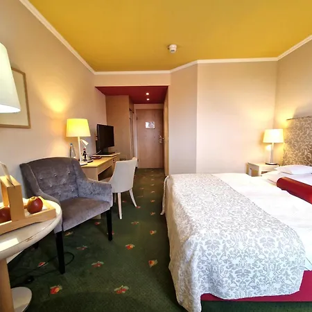 Zum Stein Wellness & Genuss Hotel