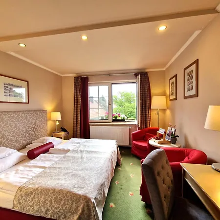 Zum Stein Wellness & Genuss Отель 4*