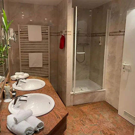 Zum Stein Wellness & Genuss 4*