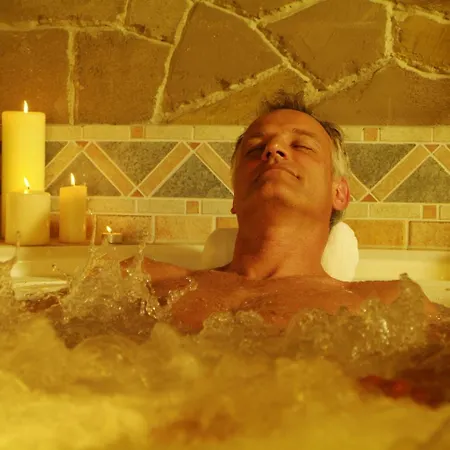 Отель Zum Stein Wellness & Genuss 4*
