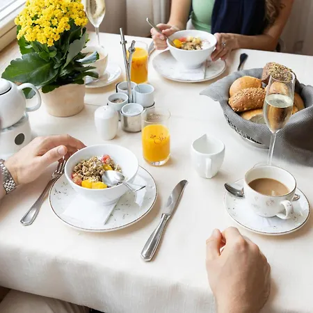 Zum Stein Wellness & Genuss 4*