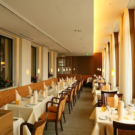 Ringhotel Zum Stein 4*