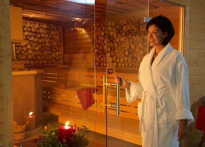 Zum Stein Wellness & Genuss 4*