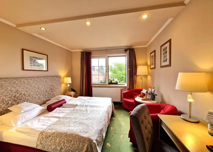 Zum Stein Wellness & Genuss Отель 4*