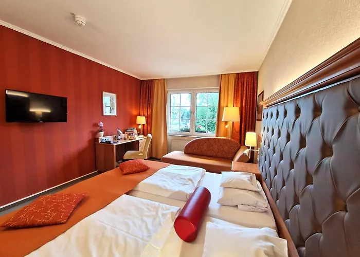 Zum Stein Wellness & Genuss Отель 4*