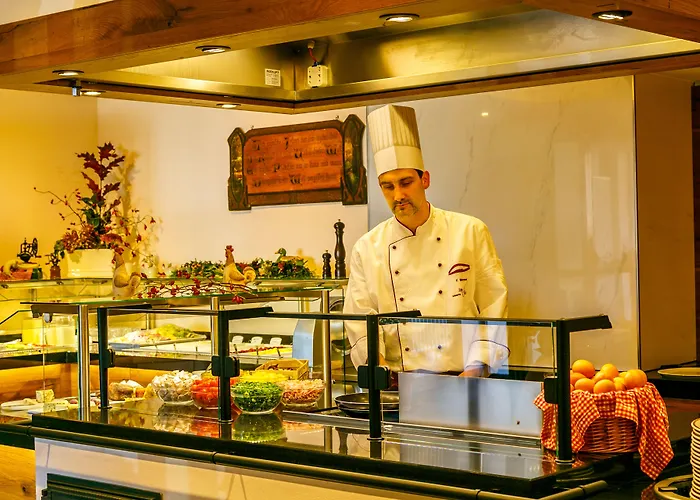 Zum Stein Wellness & Genuss Отель