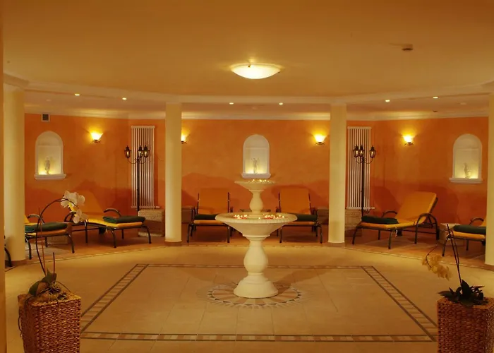 Hotel Zum Stein Wellness & Genuss 4*