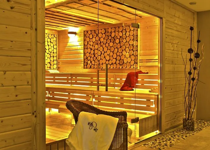 Zum Stein Wellness & Genuss 4*