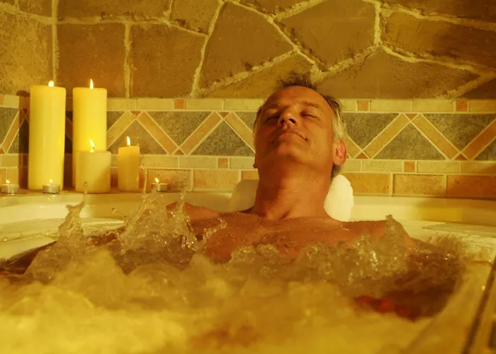 Hotel Zum Stein Wellness & Genuss 4*